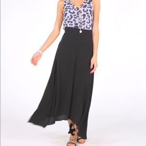 NWT Cabi Spring ‘19 Cruise Skirt size M